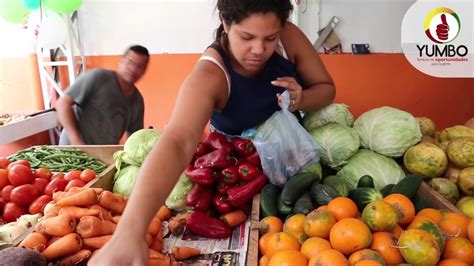 Plaza de Mercado de Yumbo! A Symphony of Colors, Flavors, and Local Life