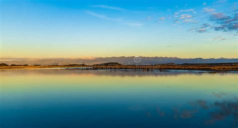 Rezerwuar Jinzhou - Niesamowite widoki i spokojna refleksja nad wodą!