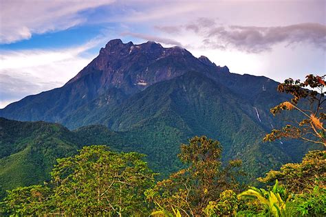  Kinabalu National Park: Zapierająca dech w piersiach przyroda i niezapomniane wędrówki!